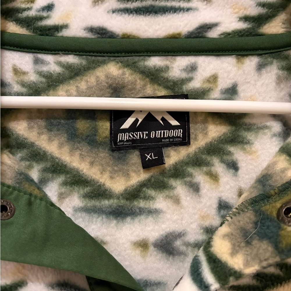 Fleece Massive Outdoor Pullover - image 3